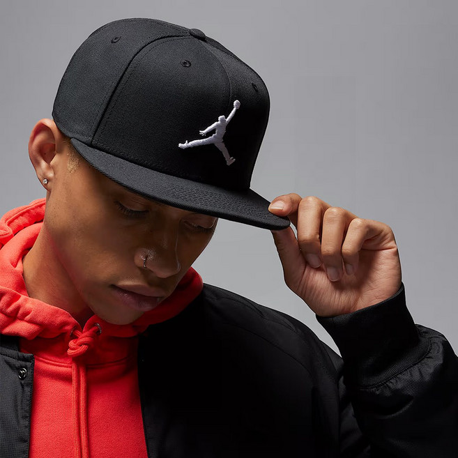 나이키 스냅백 조던 점프맨 어저스터블 프로 캡 야구모자 (010), L/XL (60호), 블랙 + 화이트 (010)