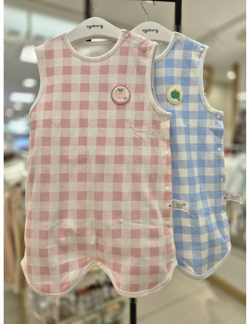 아가방[동아쇼핑점] 25년S/S 봄신상@꿀잠보장 잠이솔솔@배앓이방지 봄 가을 유아수면조끼 무형광소재/내의위에쏙~ /실내복/옆전타 똑딱단추 상큼한 컬러감 격자무늬/ 후르츠수면조끼