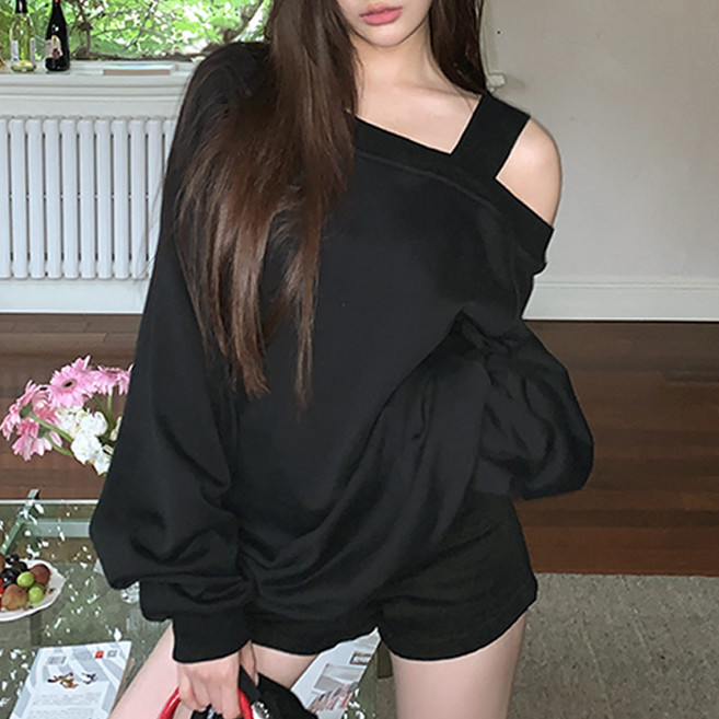 대박난박양 원오픈숄더 맨투맨(원가이하세일)