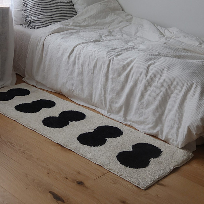 루시아이 스노우맨 실루엣 패턴 터프팅 러그, 크림