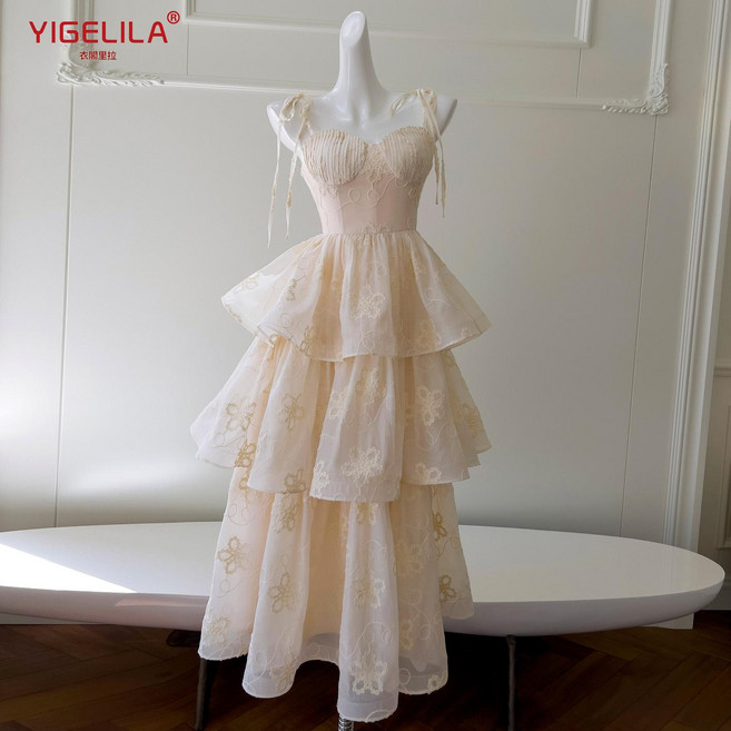 YIGELILA 法式雪紡盤帶繡吊帶蛋糕長裙, 杏色