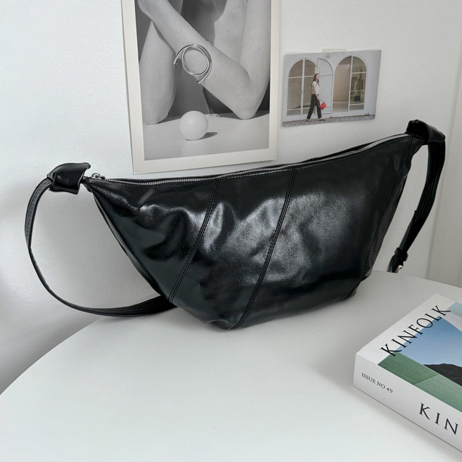 에브리테일 슬링 크루아상백 비건 레더 크로스 범백