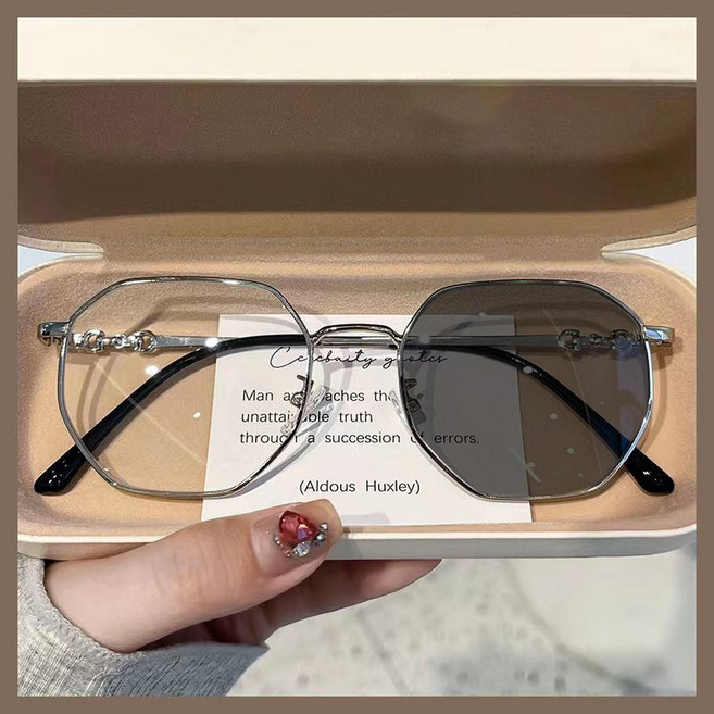 Komorebi 남녀공용 뿔테 안경 패션 자외선차단 변색 선글라스 다각형 안경테