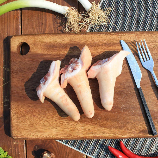 꿀맛컴퍼니 한돈 돼지꼬리1kg 털제거 돼지꼬리족발 돼지꼬리고기 (냉동), 1개