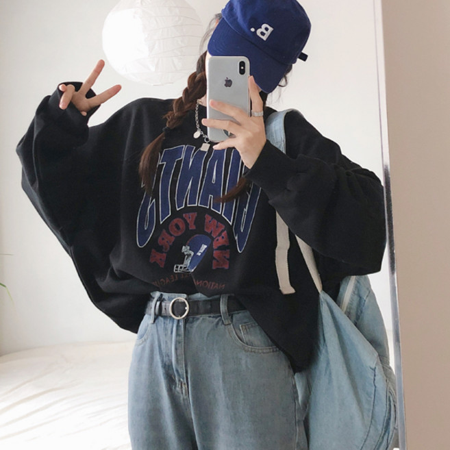 지브롤터 오버핏 라운드 자이언트 레터링 맨투맨