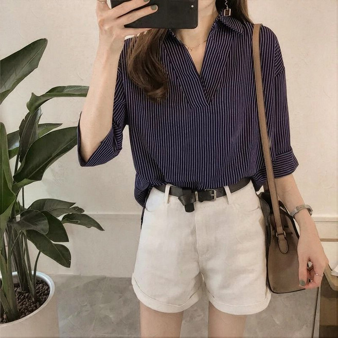 베씨 여성 스트라이프 카라 헨리넥 셔츠 여자 티 브이넥