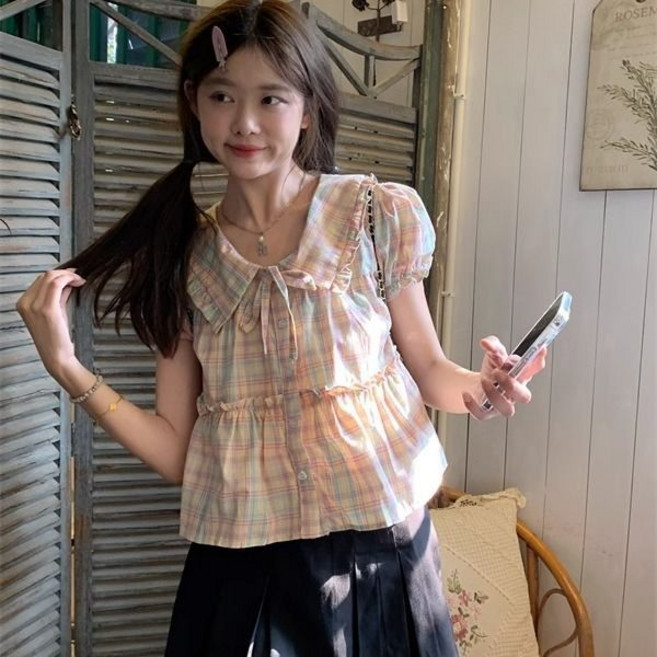 格紋娃娃領短袖上衣