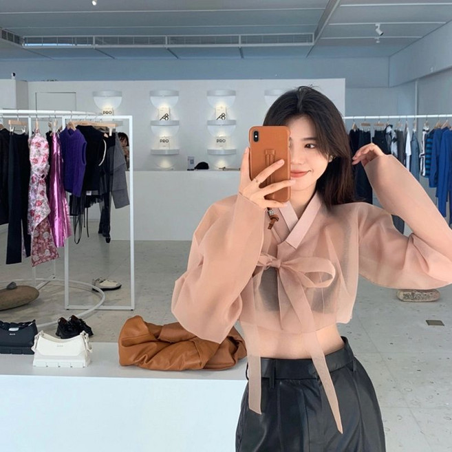 한복 저고리 시스루 셔츠 핑크 여름 트렌드 디자인 상의 퓨전 생활