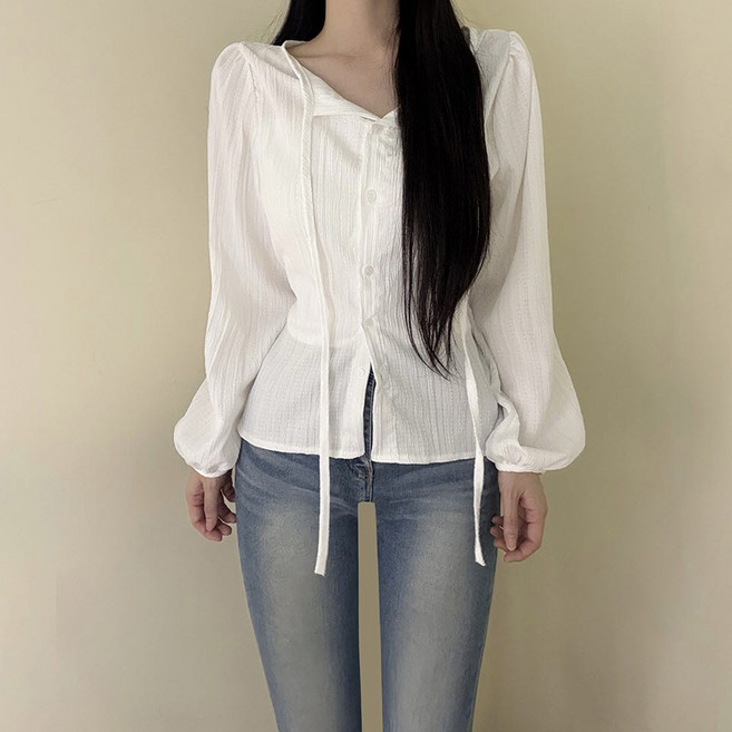 VANANA2 국내생산 페미닌 스트랩 긴팔 블라우스