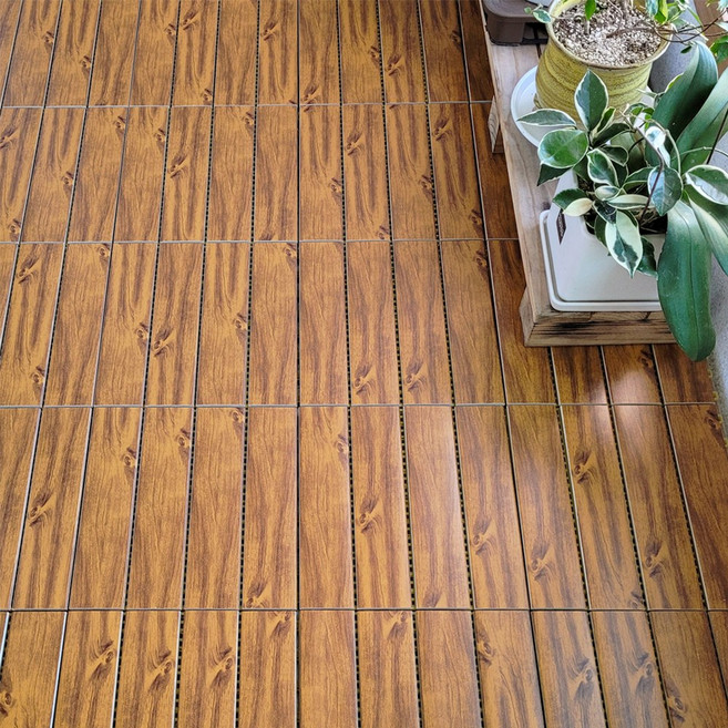 진성산업 조립식마루발판 데크타일 베란다 욕식발판 바닥재 조립마루 테라스 현관발판 바닥타일 화장실, 1개, 03).틈있는 단풍나무24P(본판16장마감재8장)