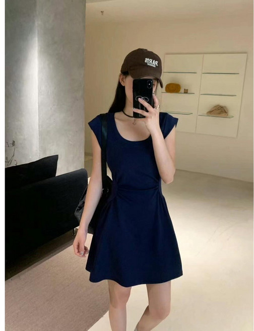 MEW ROOM 微性感收腰無袖圓領短洋裝, 深藍