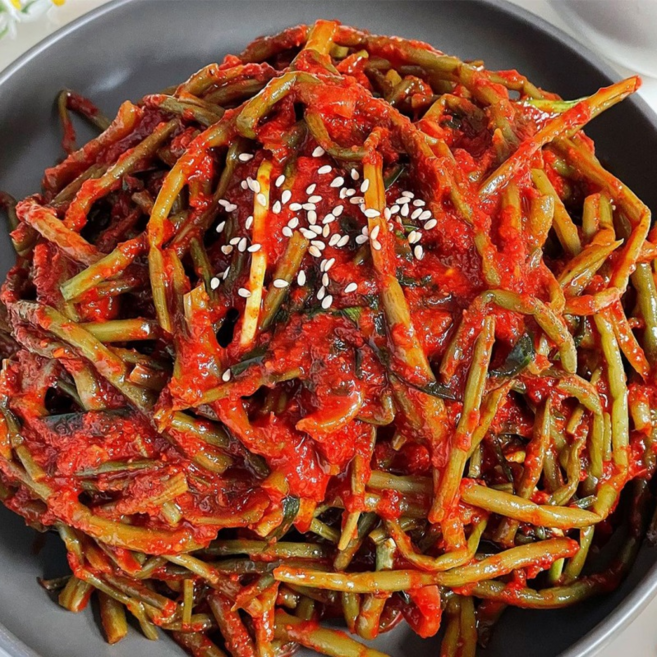 돌쇠네 아삭아삭 별미 국내산 고구마줄기 김치 1kg, 1개