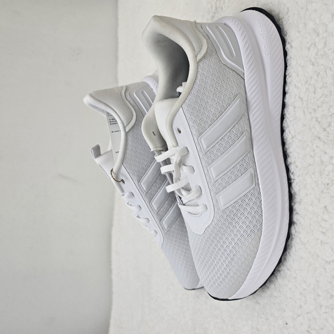 아디다스 남성 런닝화 가벼운 발편한 헬스 운동 러닝 조깅화