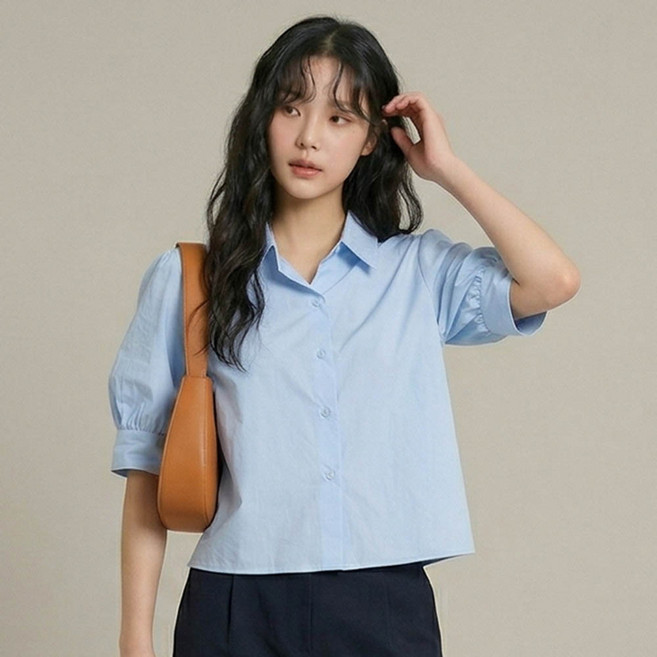 드마엘 여성 모네 퍼프 셔링 크롭 셔츠 (2color) + 델로나