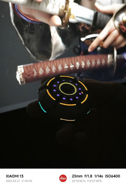 夜光 開甲 陀螺 暴躁 指尖陀螺, 如圖所示, 1個