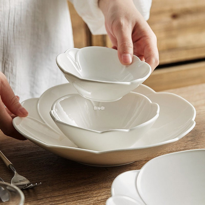 가정용 도자기 그릇 접시꽃 아트 꽃잎 샐러드볼 정성가득, 1개, 18.7X7.5X9cm