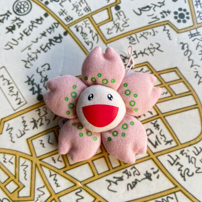 村上隆櫻花造型絨毛吊飾別針，可愛花朵設計