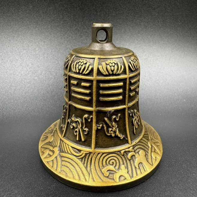 純銅鎏金八仙紋鈴鐺 精緻工藝 厚重銅質 高約5.16cm 寬約5.31cm 重約92克, 如圖所示, 1個