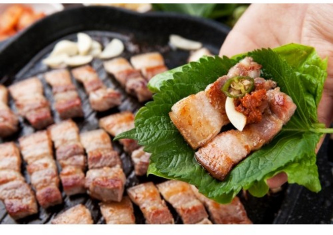 [안동청년]육즙팡팡~! 돈삼겹살 300g 500g 한돈 국내산 돼지고기, 돈삼겹살 500g, 구이용, 1개