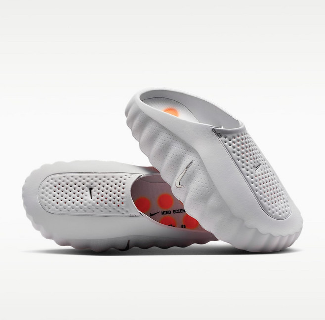 마인드 001 Mind 001 데일리 남녀 공용 슬리퍼 크롬 HQ4307