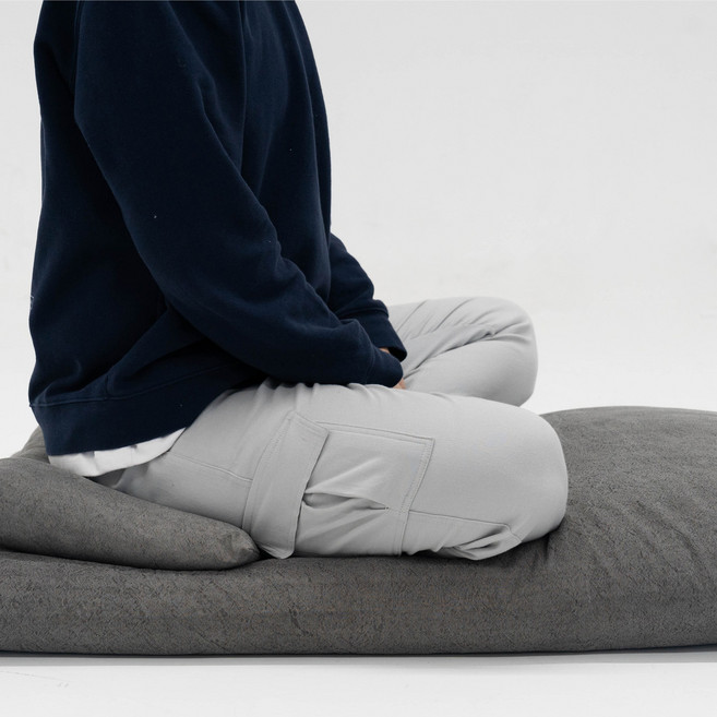 천년의빛 천연염색 기도방석 절방석 목화솜 대방석 명상방석 108배방석 (목화솜포함) 70X70 60X90 70X110 보조방석, 숯(그레이)