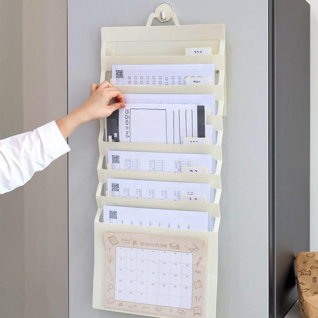 이지유 벽걸이 6단 아코디언 파일정리함 A4 서류 보관함 신학기 학습지 포켓, 크림, 1개