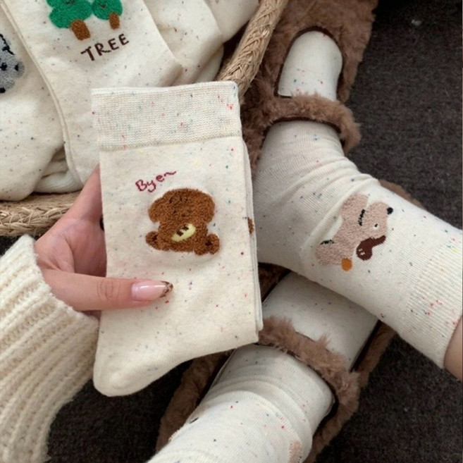 Banjiwu 여성 양말 귀여운 보송보송 겨울 양말 중목 양말 장목 양말 운동 양말 패션 양말 면 양말 5족 세트