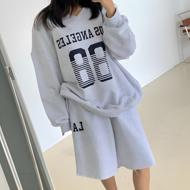 레티고 [투피스] 빅사이즈 LA 브이넥 맨투맨 7부 와이드 반바지 세트