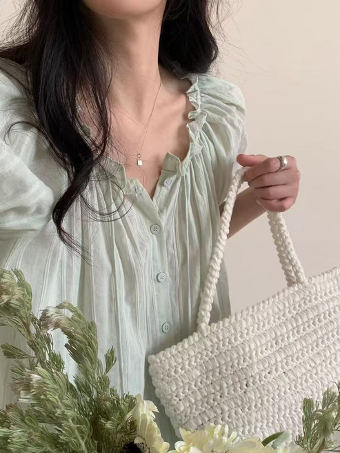 【花瓣領甜美】短袖襯衫 韓版襯衫 小衫 上衣 女裝 寬鬆百搭 雪紡面料 花瓣抽繩領口 夏季通勤約會穿搭