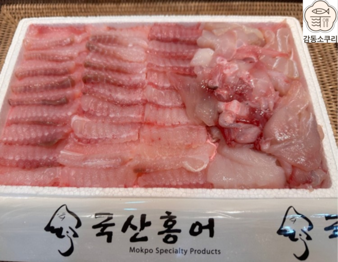 [감동소쿠리] 국내산 암치홍어!! 전라도 목포홍어 숙성 홍어회 명절선물 모임 홍어애 초장증정, 1개, 싱싱 300g