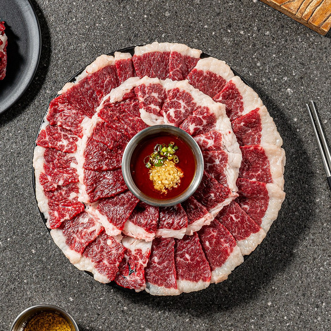 국내산 1+한우 암소 소고기 생차돌 사시미 생 차돌박이(생차돌), 200g, 1개