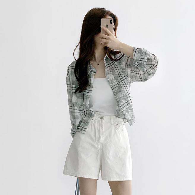 기본템 데이지클로젯 보이시 크롭 체크 셔츠 남방 / 봄 여름 가을 간절기 긴팔 오버핏 루즈핏 데일리룩 꾸안꾸 스트릿패션 여성 여자 캐주얼 시스루 단추 포켓 얇은 아우터 살탐방지