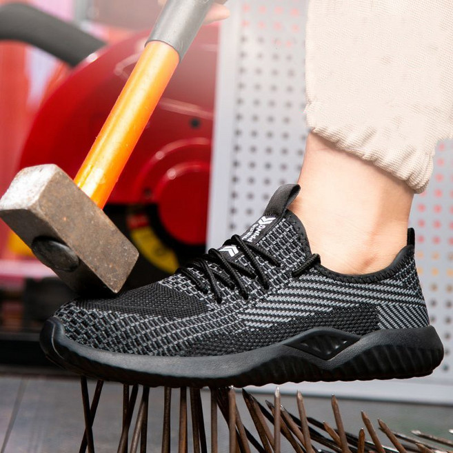 남자 안전화 여름용 메쉬 운동화 스타일 경량 토캡 아웃도어 슈즈