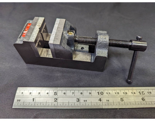 多功能標準虎鉗 合金鋼 高精度 迷你虎鉗 三面可夾 模型、工藝、手工 台灣製造, 1個, 1.5吋