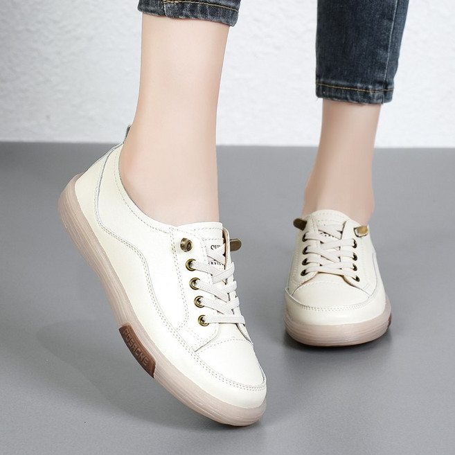 여성용 소가죽 펀칭 스니커즈 편안한 데일리 캐주얼 운동화