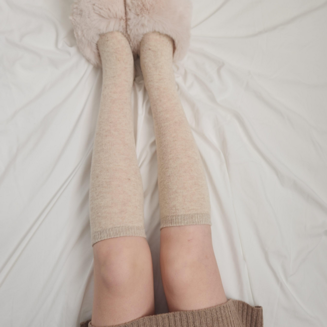 겨울 니삭스 울캐시미어 무지 니트 롱 긴 양말 여성 반장 삭스