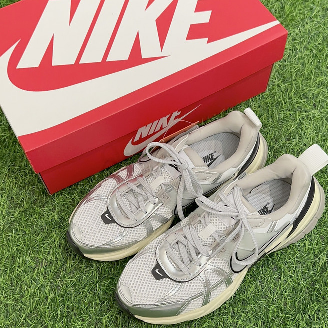 나이키 v2k 런 여성 런닝화 남성 운동화 헬스화 (알콩몰 양말 증정)