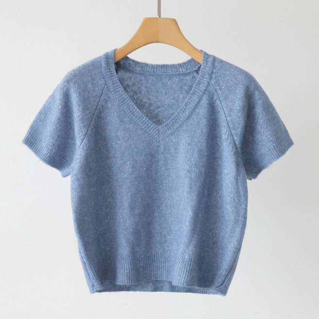 제니트 여성 기본핏 브이넥 데일리룩 심플 캐주얼 래글런 세미크롭 반팔 니트 루엣브이반팔