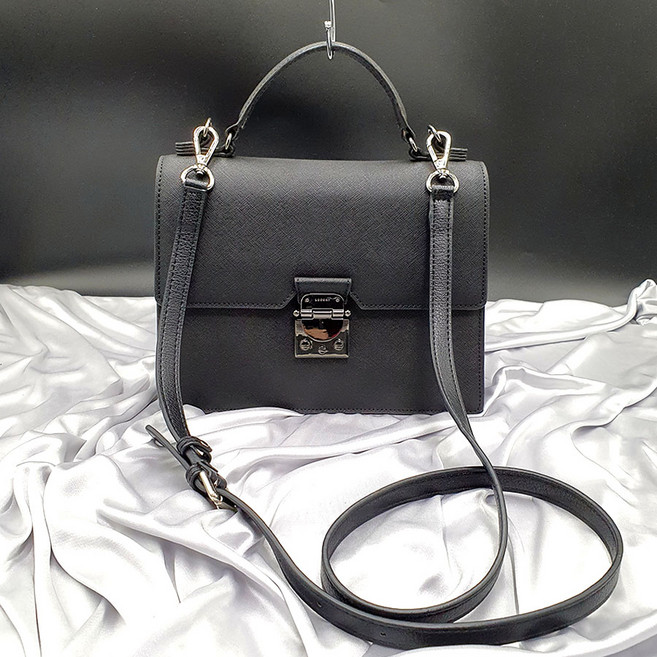 러브캣 사각 상태양호 토트백 숄더백 크로스백 가방 은피아노