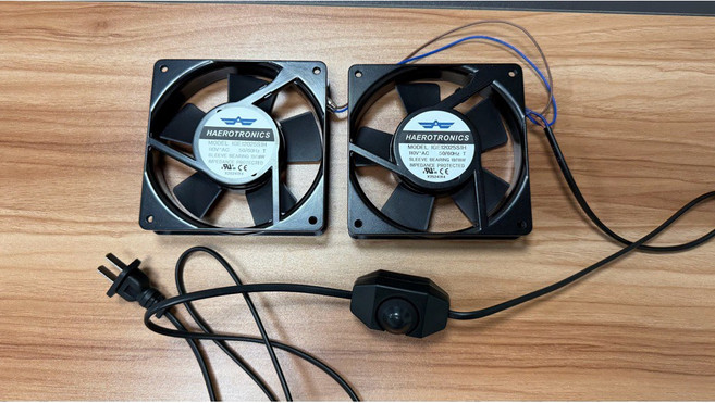 HAEROTRONICS 排風扇組 2顆並聯 靜音版本, 1個, 4顆並聯,厚度2.5公分 靜音版本
