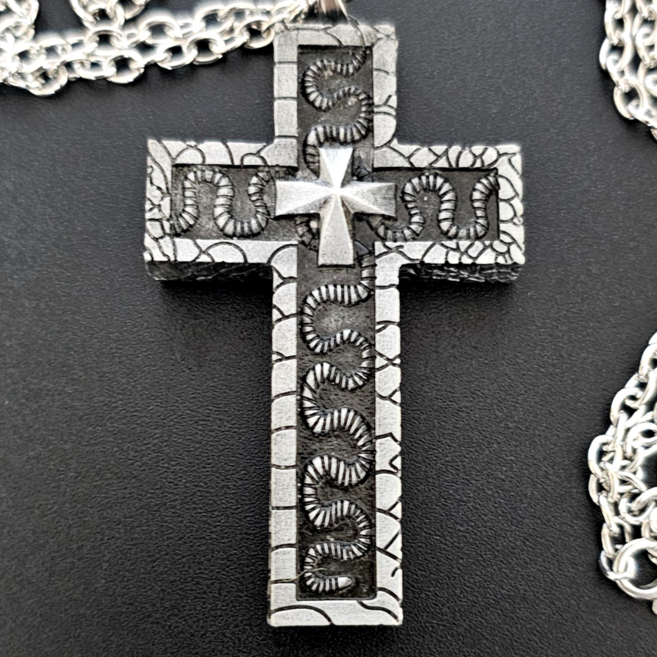 타노스 십자가 목걸이