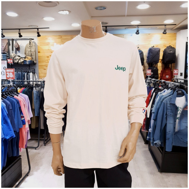 지프 불광점 (초특가!! 할인) 얇은 두께감에 스몰자수 로고가 깔끔한가볍게 입기 좋은 스몰로고 자수 티셔츠!!