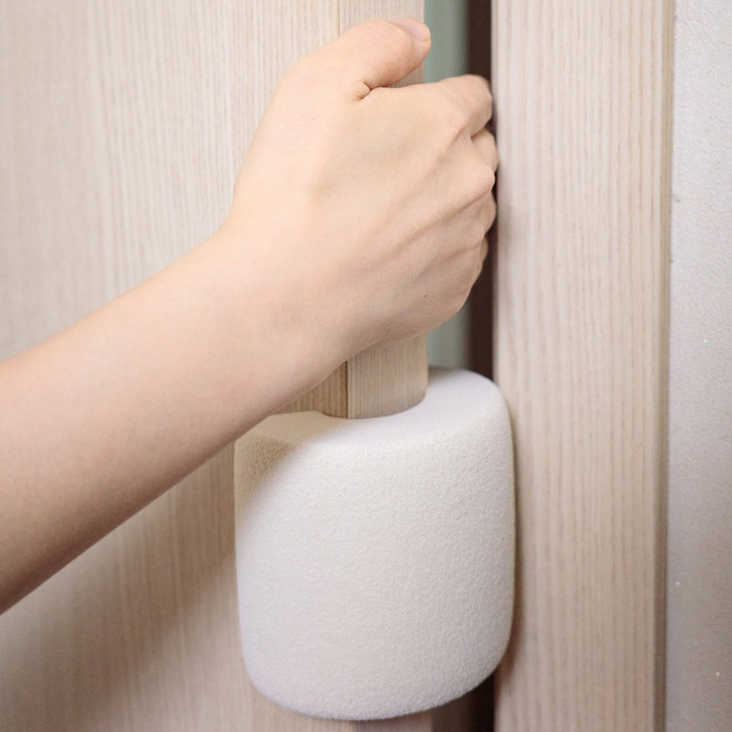 손끼임 문 닫힘 방지 쿠션 보호대 가드 [방문 콕 문쾅 문쿵 문꽝 문틈 살살 닫히게 닫힘 문소리 장치 인형], 브라운