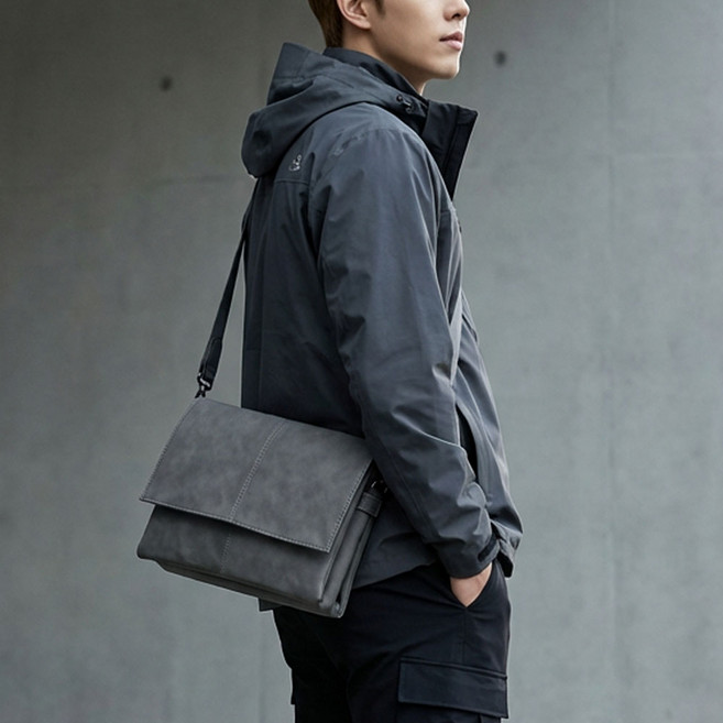 플레니스 남자 크로스백 가방