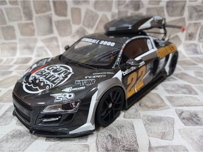 GT SPIRIT GT386 奧迪 R8 Gumball 3000 遙控車 模型 附車頂行李箱, 1個