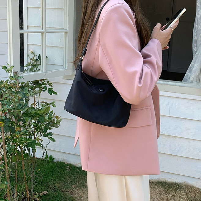 미니호보백 나일론 숄더백 가벼운가방 스트랩조절가능