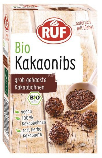RUF 유기농 카카오닙스 100% 카카오빈을 굵게 다져 만든 제품으로 은은한 카카오 향이 나며 비건 및 유기농 품질을 자랑합니다. 샐러드 볼이나 디저트 토핑으로 안성맞춤이며, 150 g, cocoa nibs