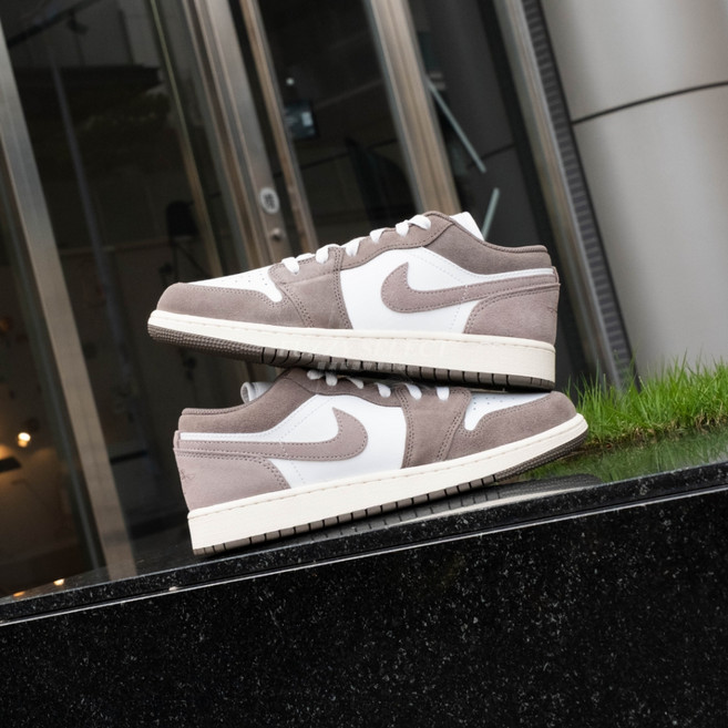 【逢甲 FUZZY】Air Jordan 1 Low GS Olive Grey Stone 石灰 553560-026