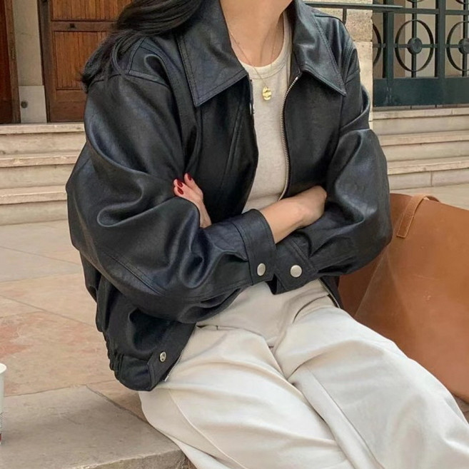 뉴욕멋쟁이 매들린 카라 레더 집업 자켓