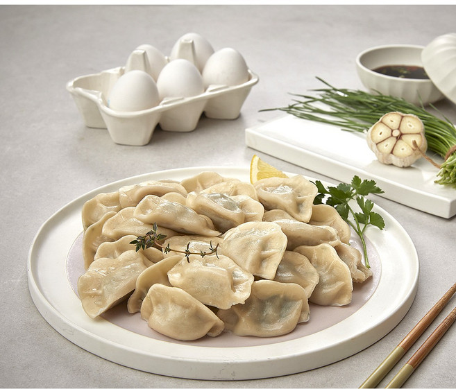 곽선생왕만두 대만식 고기부추만두 찐만두 물만두 수제만두 국내산 돼지고기 부추만두 육즙만두 550g, 1개